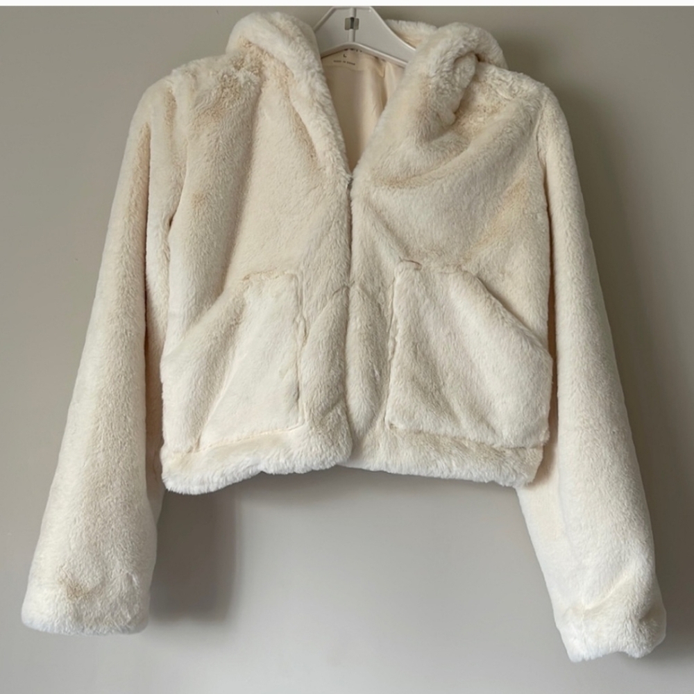 Aeropostale Cozy Cream Faux Fur Jacket Medium
